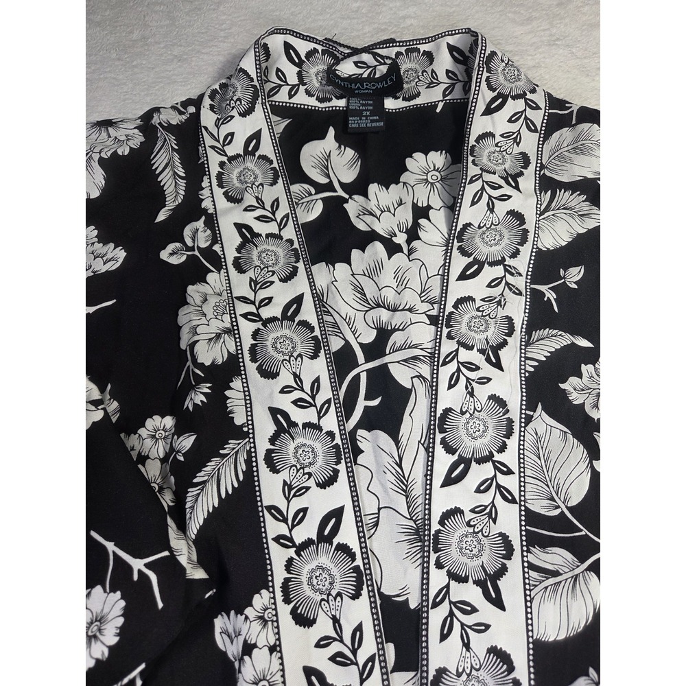 Cynthia Rowley Women 2X Reversible Floral Kimono Blouse Black White Boho Plus - Picture 2 of 9